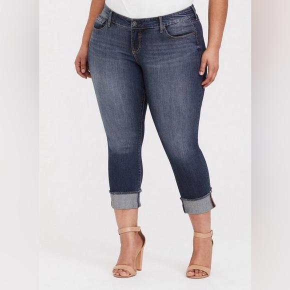 Torrid Crop Boyfriend Jeans - Premium Stretch Medium Wash - Picture 2 of 3